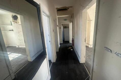 WhatsApp Image 2025-11-17 at 16.16.41.jpeg