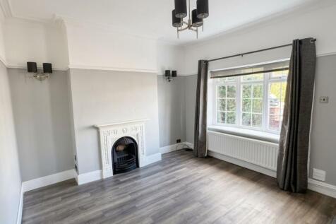 3 Bedroom Terraced in SK8 6PL