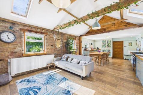 Open Plan Living/Dining/Kitchen