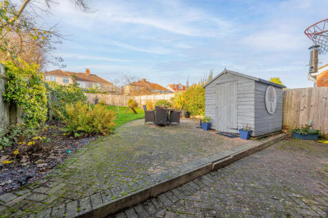 Wainbody Ave South 06445