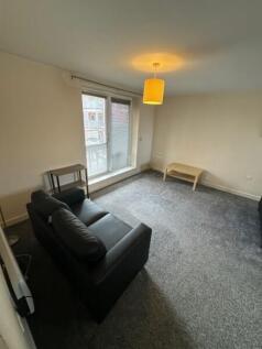 Spacious Two Bedroom, Two Bathroom Apartment with Balcony & Secure Parking – Heritage Court, Jewellery Quarter, B18 6HU A rare opportunity to rent this beautifully presented two-bedroom, two-bathroom