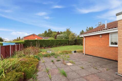 Rear Patio & Garden