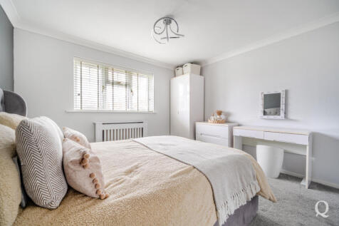 9e63a2f5-d0bd-406...