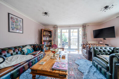 1418343-8-699c37c...