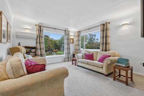 Sitting Room to windows.jpg