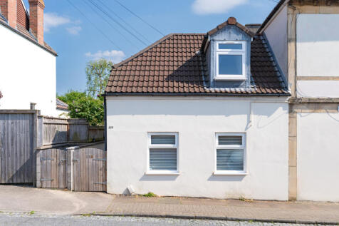 23 Halsbury Road-16