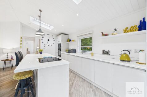 Kitchen / Living Space