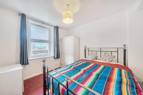 1346379-2-68b5c7c...