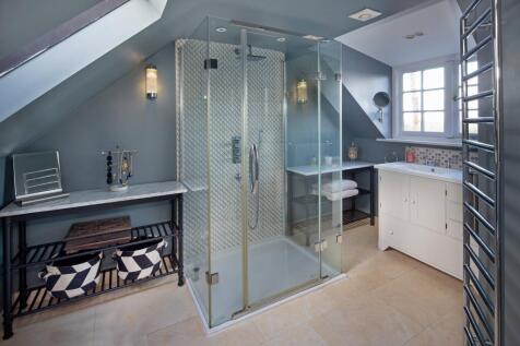 Bedroom Two En Suite