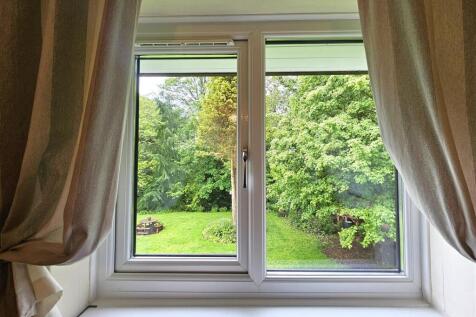 Living Room outlook.jpg