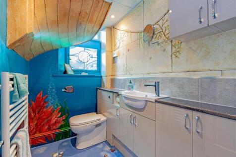 Station House - Cloakroom