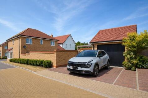 Garage and Rear.jpg