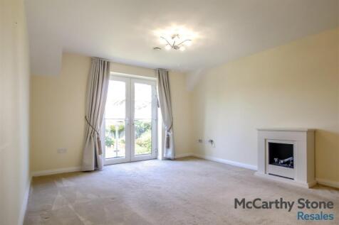 8699131-interior10.jpg