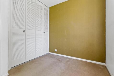 Rockingham Close, 22-008.JPG