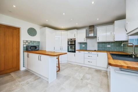 Fitted Kitchen