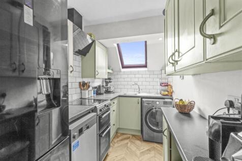 36 Windrush Court, HP13 7UL-8.jpg