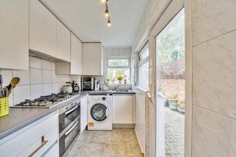 1349753-7-68b9a01...