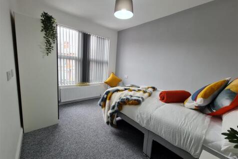 DOUBLE ROOM | All Bills Included | Fully Furnished | Double Room | Shared Communal Lounge/Kitchen/Diner | No Fees |