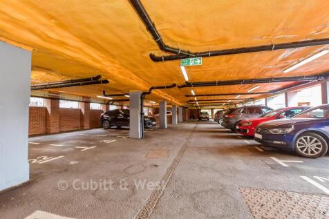 Driveway/Parking