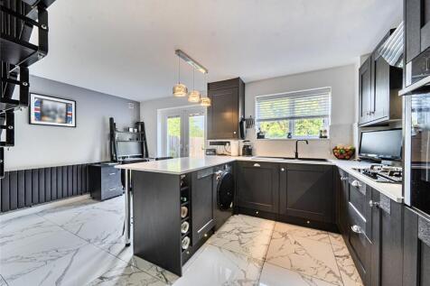 Kitchen/Breakfast Rm