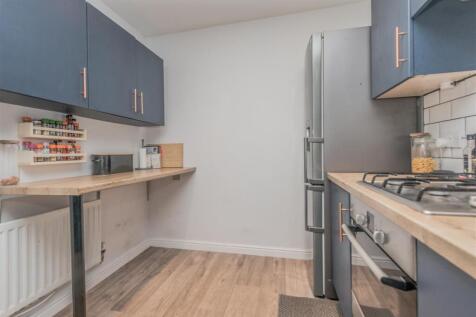 Fitted Breakfast Kitchen: