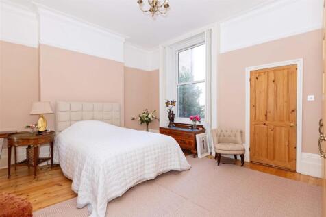 1 16 Heene Terrace_10.JPG