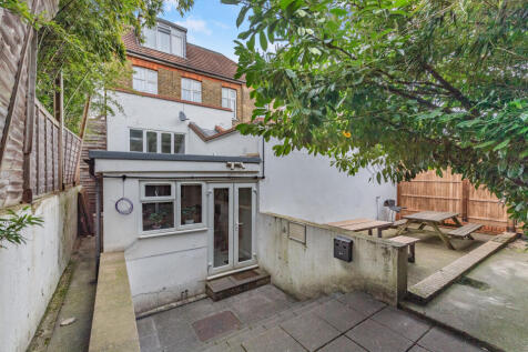 30 Chatsworth Road, Kilburn, London, NW2 4BS