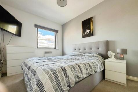 eb20b920--4325-BB84-284F5433C035-13982-0000046190F