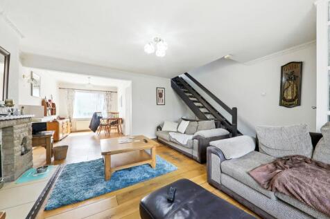 Katrina Grove-EweMove Pontefract.Living2