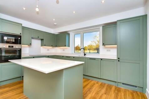 An executive four-bedroom detached home at Craigiehall Meadows - get in touch today to arrange a private viewing appointment for the Yew show home. Fully refurbished to luxurious standards while reta