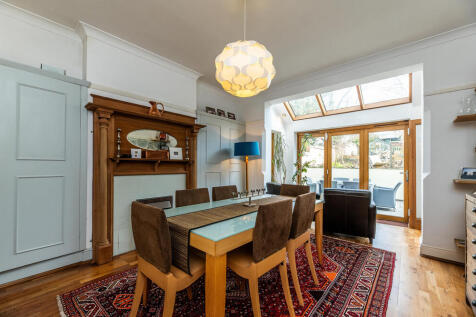 59 Tavistock Driv...