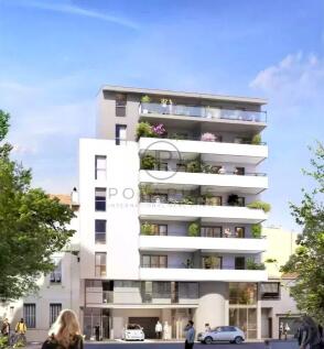 Modern multi-story residential building with balco