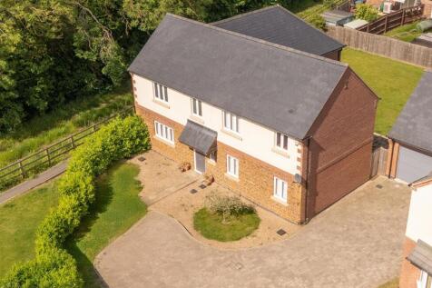 22 Mill Field Close