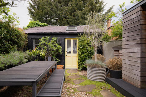 345794 - The Gables, Newark-59.jpg
