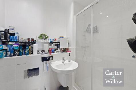 En suite shower room