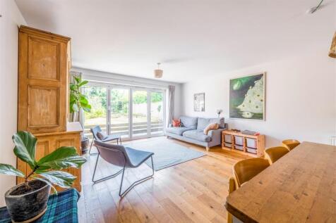 7 Chatfield Close-9.jpg