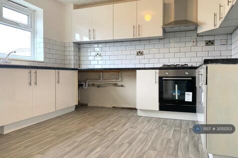 3 Bedroom Terraced in TS8 9ER