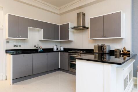 Southwick Street ...