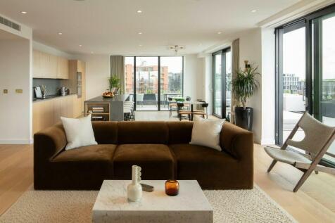 Penthouse Sky Lounge