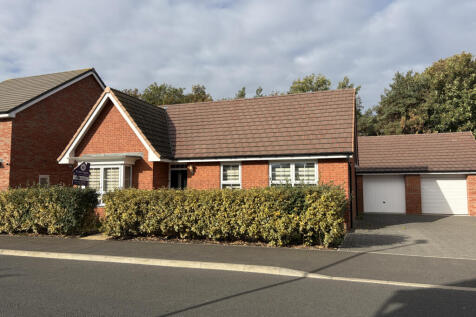 3 Bedroom Detached Bungalow for Sale - Felixtsow