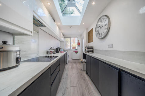 1358608-8-68d5499...