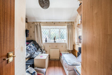 1360473-7-68de482...