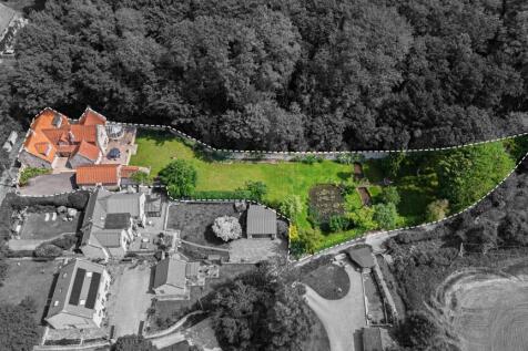 Approaching 1-acre plot