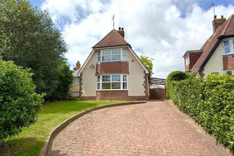 72 Sea Lane Front...