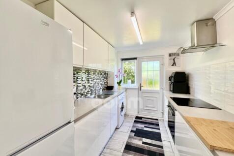 KITCHEN LINWOOD PAISLEY AVON DRIVE