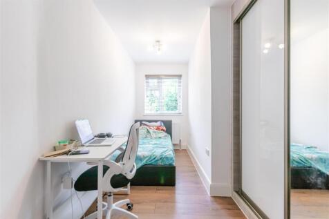 Bedroom 2.jpg