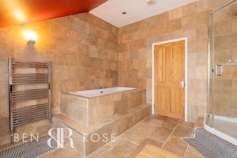 Master Ensuite