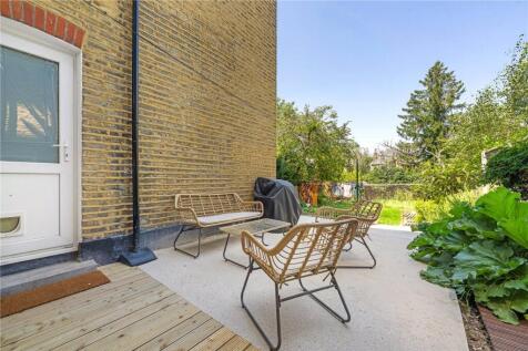 Patio 3