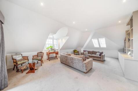 Reception Room: