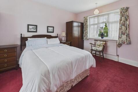 CAM04273G0-PR0158...